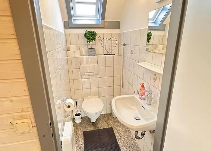 Ferienhaus-helly-natur-pur-mit-seeblick *